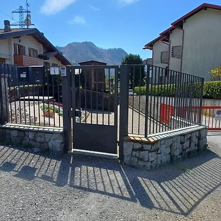 Casina Rossa Hébergement de vacances Ballabio